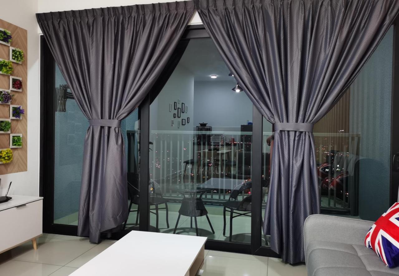 Le Pavillion Puchong By Widebed Upto 6Pax Apartment Kuala Lumpur Exterior photo